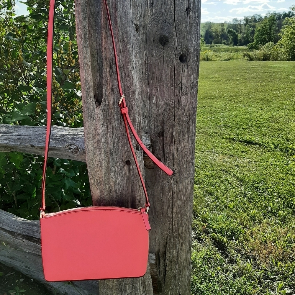 Kate Spade Parrot crossbody - Picture 3 of 5